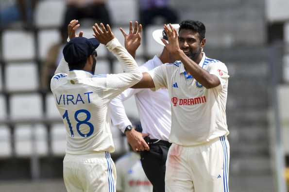 Ashwin และ Virat Kohli มีอัตราความสำเร็จ 90% ในชุดบ้านที่มีการเล่นชุดทดสอบมากกว่า 15 ชุด 